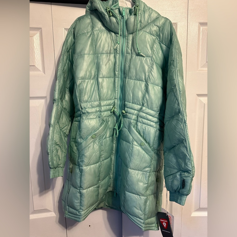 NWT Free People Movement Patricia Packable Poncho Puffer Light Green Small Med - Picture 13 of 15